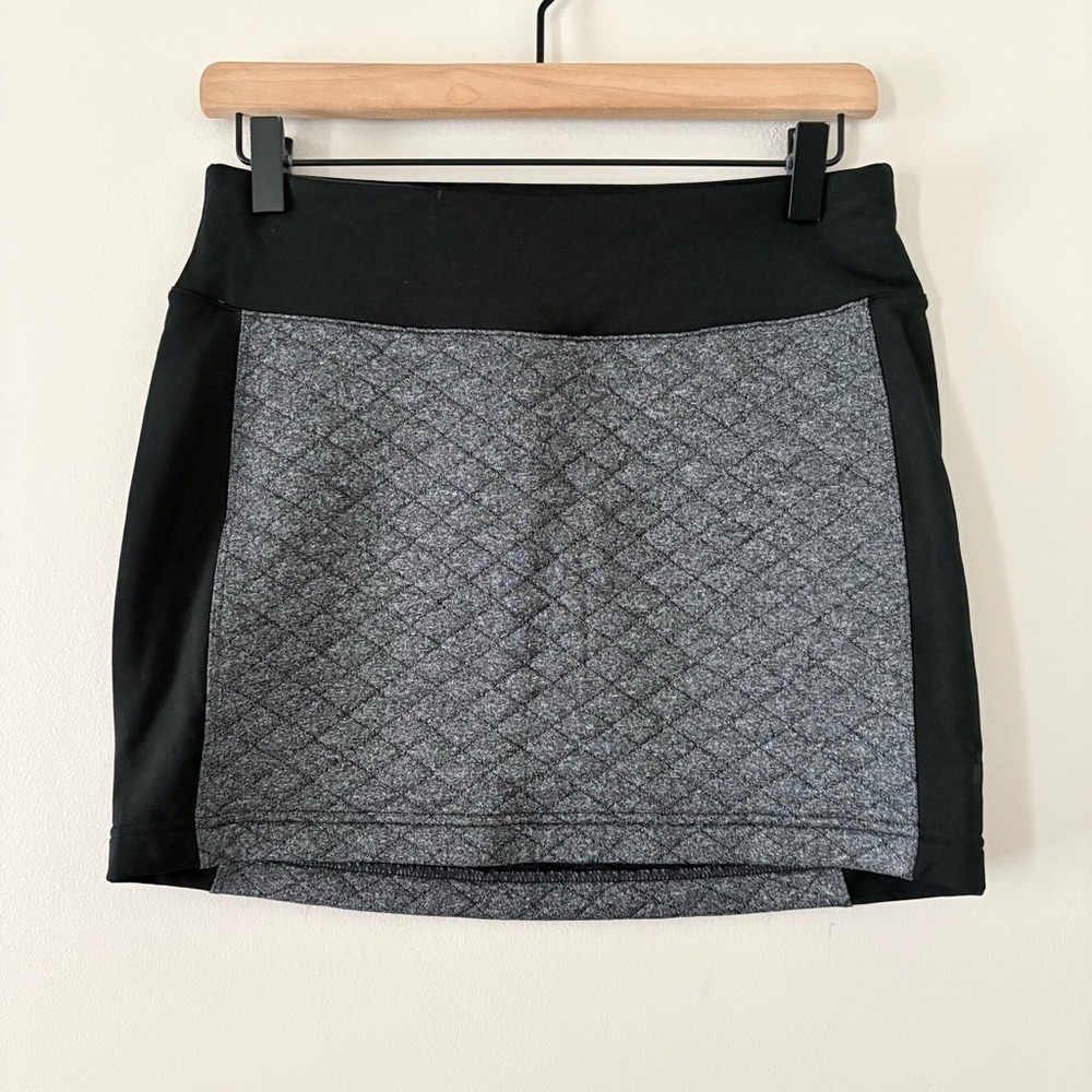 Smartwool Women's Diamond Peak Quilted Mini Skirt Merino Wool Gray Black XS